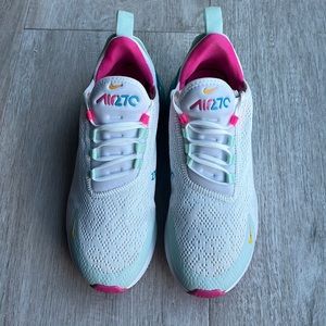 Nike Air Max 270, Women’s size 7, Pastel